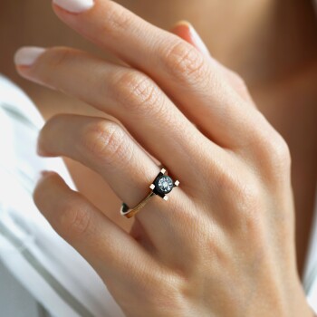 0.03 Ct Pırlata Tektaş Elmas Yüzük - Siempre