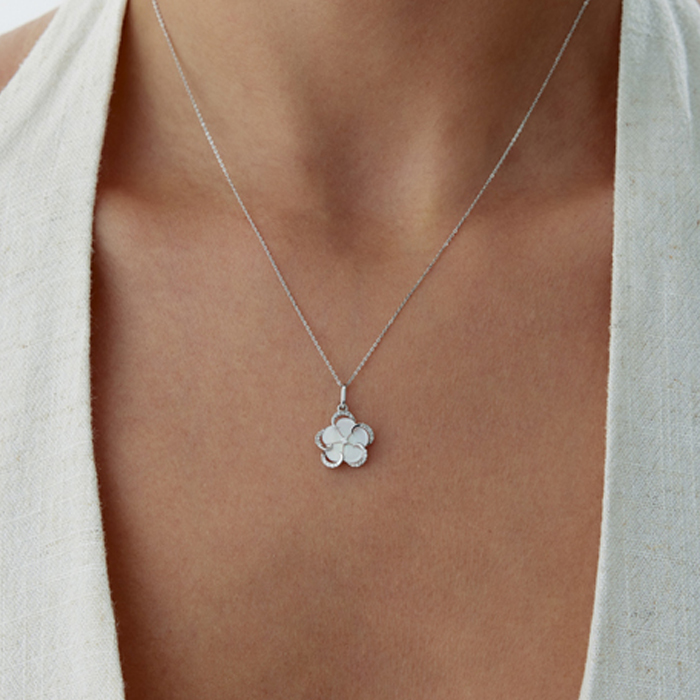 0.08 Karat Sedefli Flower Pırlanta Kolye - Siempre