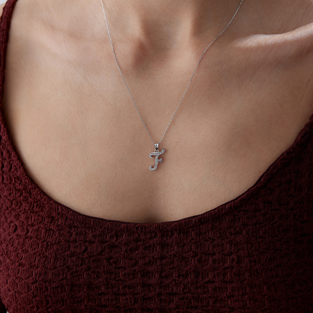 0.12 Karat Pırlanta Taşlı Harf Kolye - 1