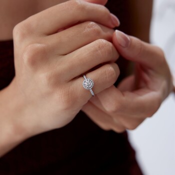 0.26 Ct Pırlanta Efektli Yüzük - Siempre