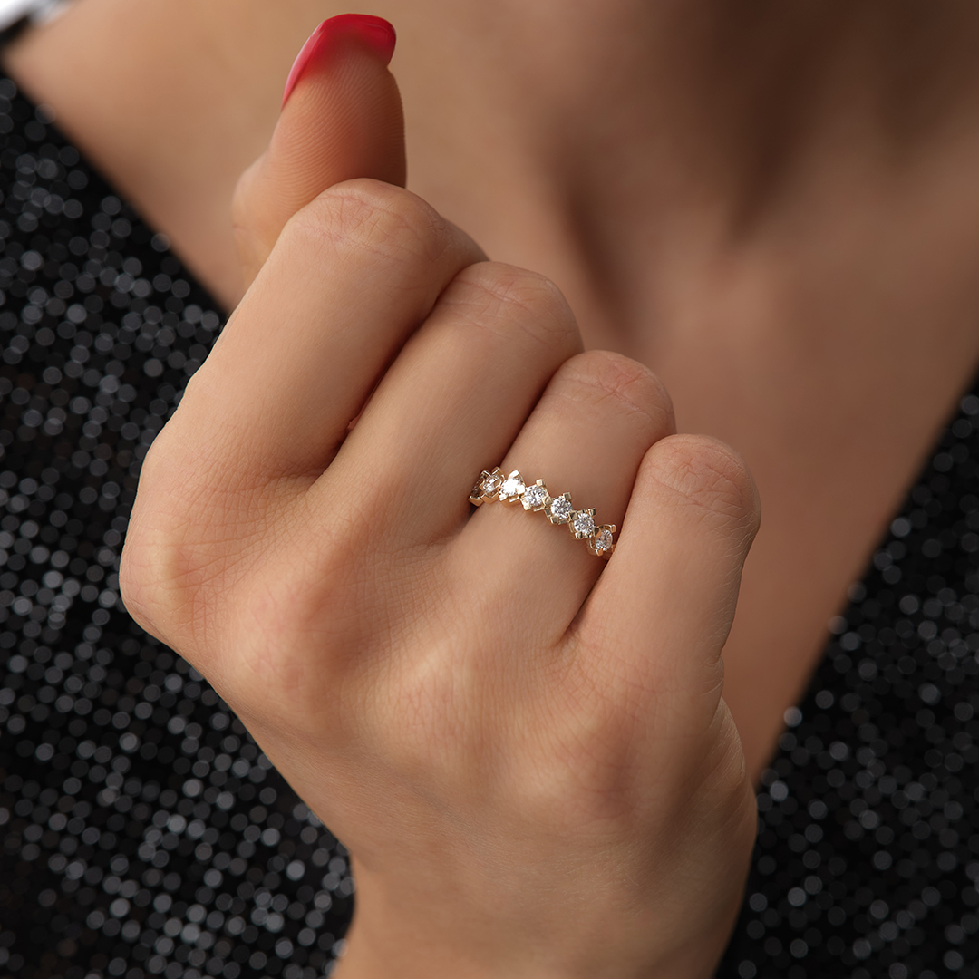 0.40 Karat Köşegen Taşlı Pırlanta Yüzük - 1