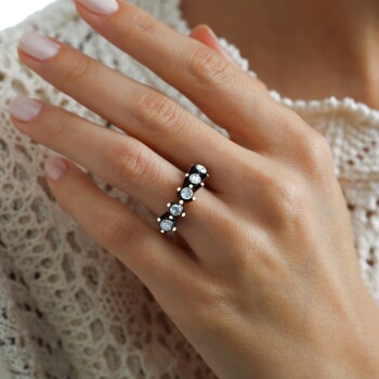 0.60 Ct Elmas Beştaş Pırlanta Yüzük - Siempre