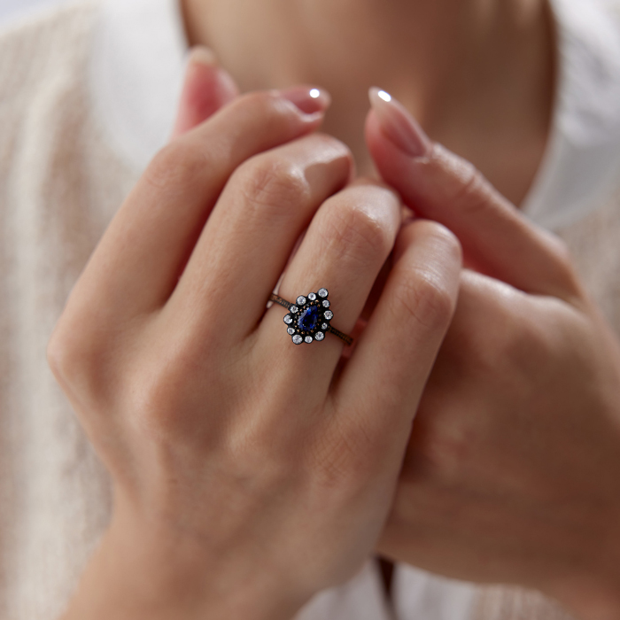 0.64 Ct Elmas Damla Safir Yüzük - Siempre