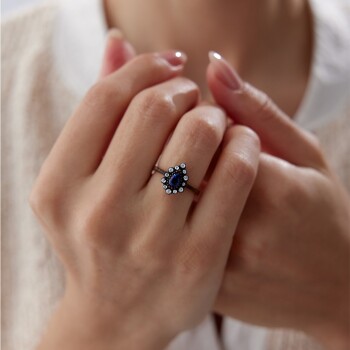 0.64 Ct Elmas Damla Safir Yüzük - Siempre