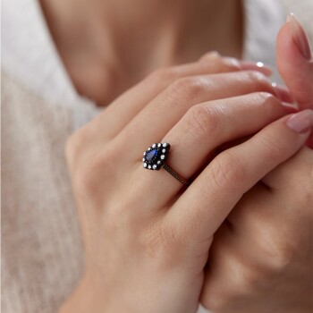 0.64 Ct Elmas Damla Safir Yüzük - Siempre (1)