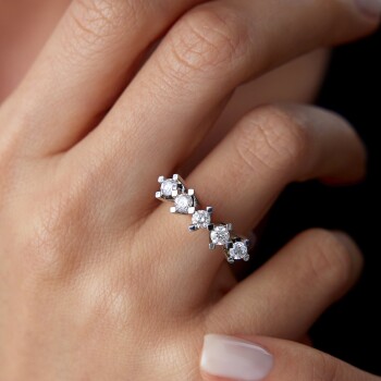 0.75 Ct Pırlanta Beştaş Yüzük - Siempre