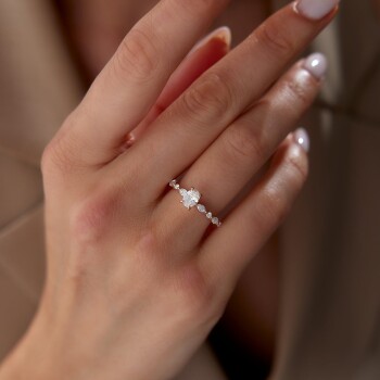 0.76 Ct Pırlanta Oval Yüzük - Siempre (1)