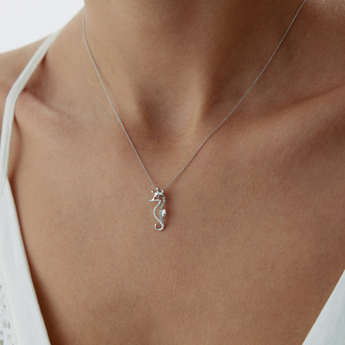 18 Ayar 0.10 Karat Deniz Atı Pırlanta Kolye - Siempre (1)