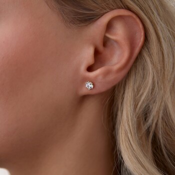 Altı Tırnak Tektaş Vidalı Küpe - Özçelik (1)