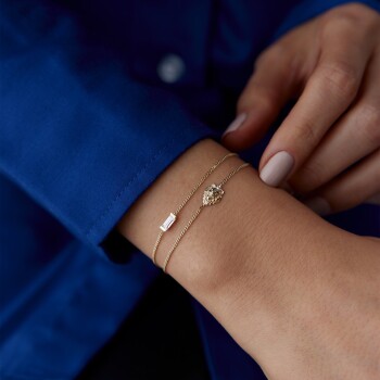 Aslan ve Bagetli Bileklik - Rayna