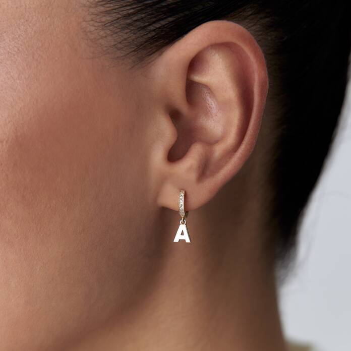 Beyaz Mineli Harf Küpe - 4