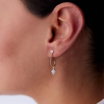 Beyaz Triangle ve Tektaş Küpe - RİTİM