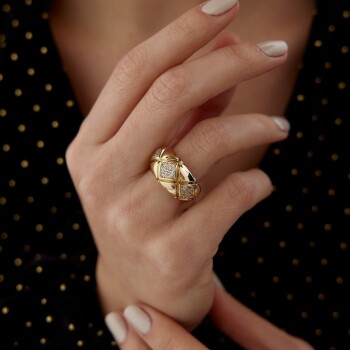 Bombeli Taşlı Kare Dizayn Yüzük - Ali Altınbas