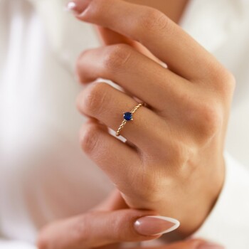 Burgu Model Lacivert Tektaş Yüzük - Özer