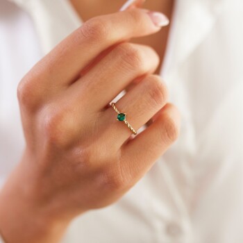 Burgu Model Yeşil Tektaş Yüzük - Özer