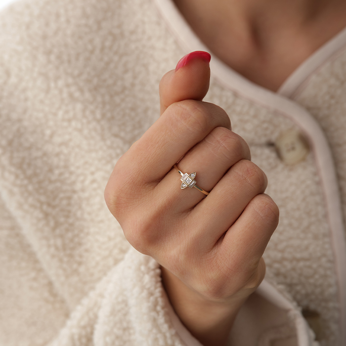 Çapraz Motifli Taşlı Altın Yüzük - Cemart (1)