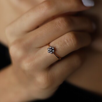 Çiçek Formlu Vintage Yüzük - Rayna