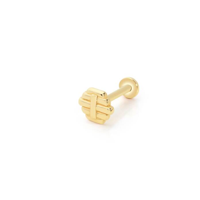 Çizgi Detaylı Tragus Piercing - 1