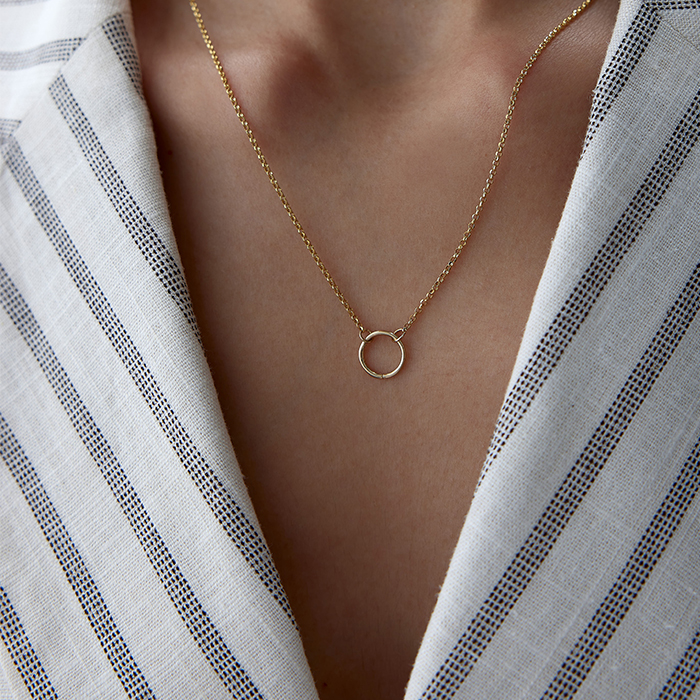 Doç Zincirli Charm Kolyesi - Alen