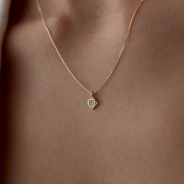 Dört Taşlı Dörtgen Kolye - Alen