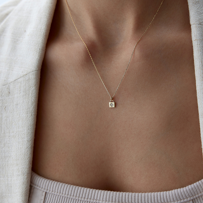 Dört Taşlı Kilit Kolye - Alen