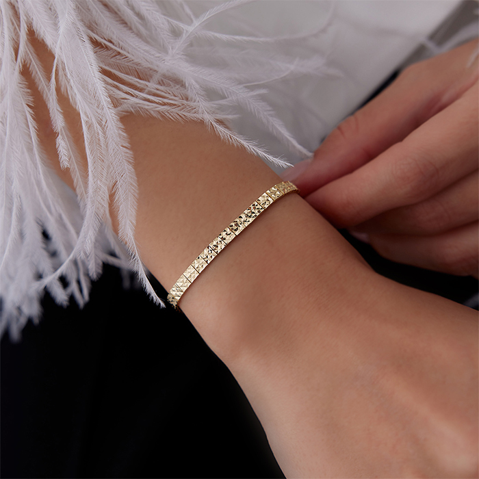 Dövme Piramit Bileklik - Milan