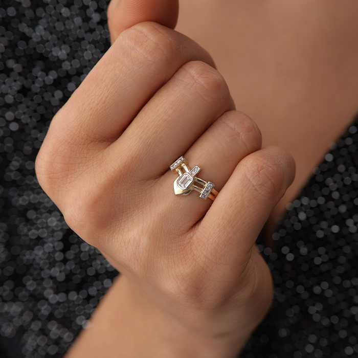 Geometrik Baget Taş Detaylı Altın Yüzük - Cemart