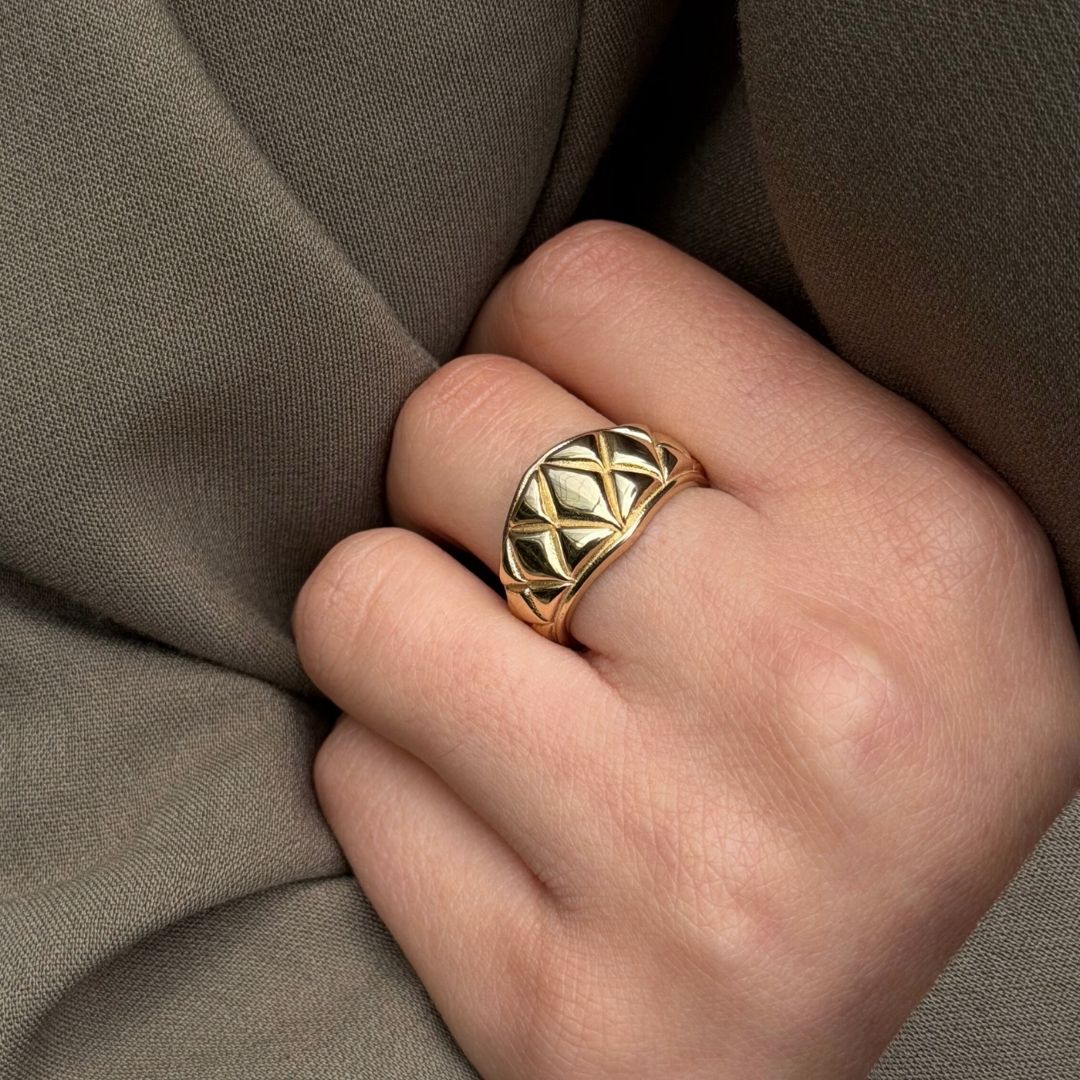 Geometrik Desen Geniş Bant Altın Yüzük - 1