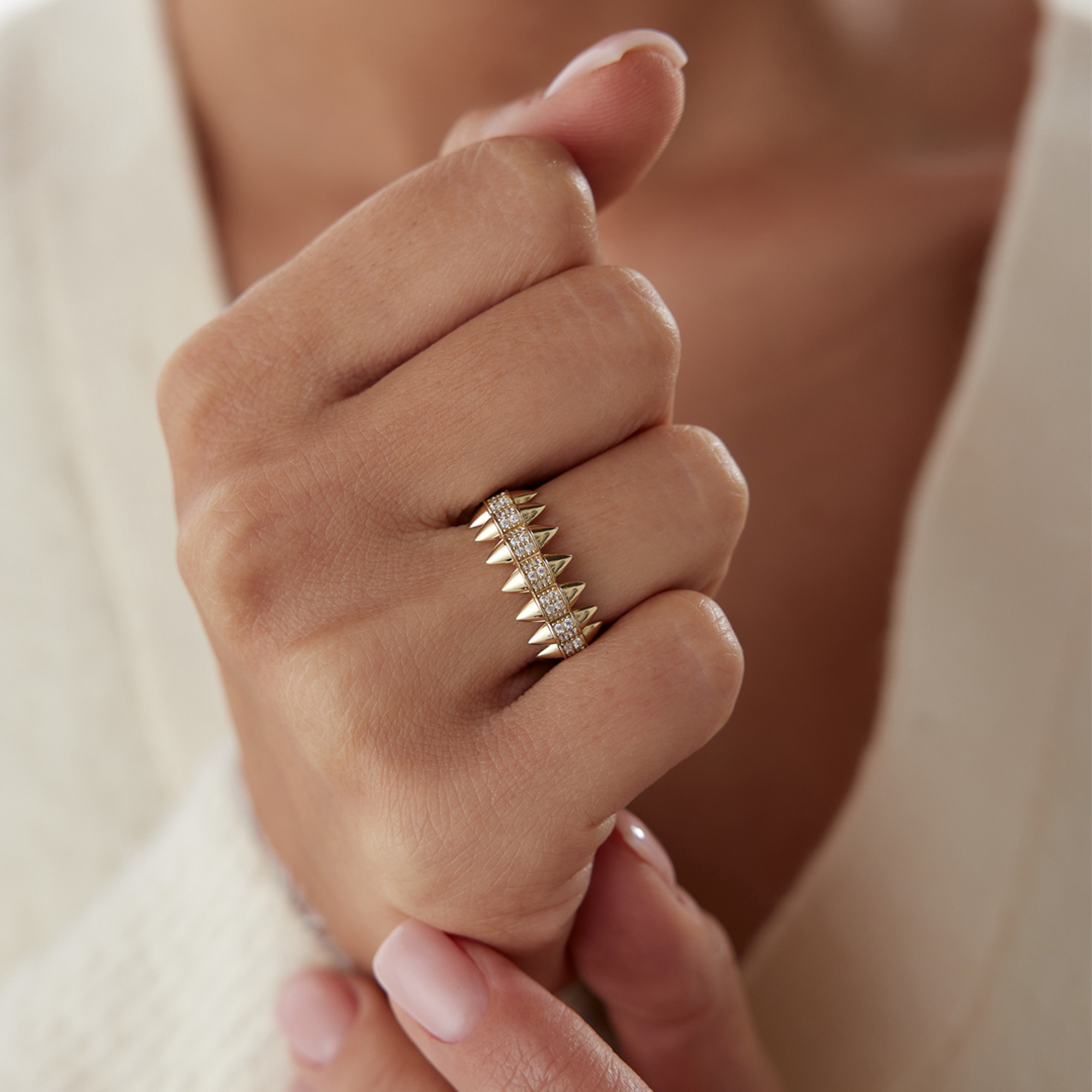 Gömme Taşlı Taç Yüzük - 3