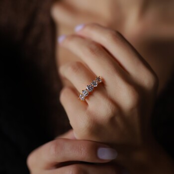 Infinity Glow Beştaş Yüzük - Oragold Orhan (1)