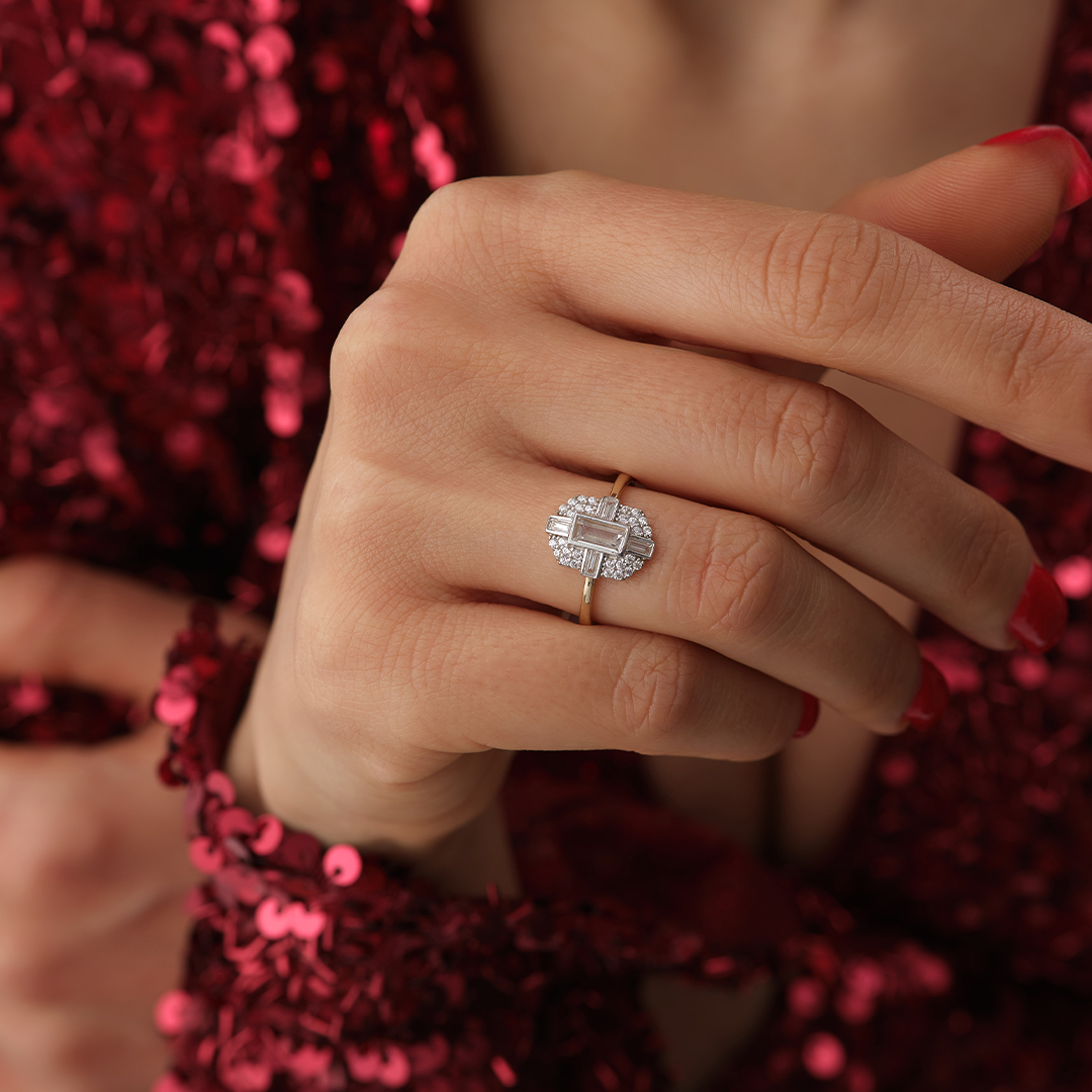 Işıltılı Geometrik Baget Taşlı Altın Yüzük - 2