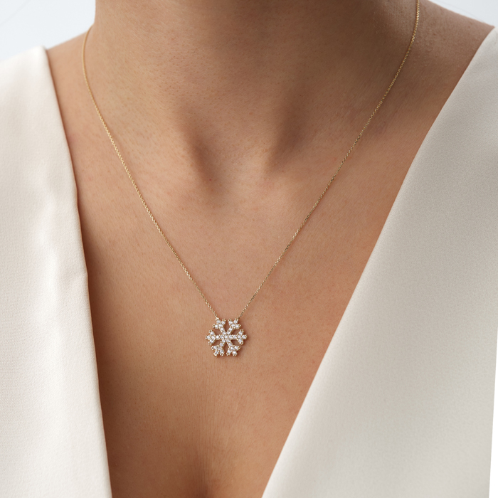 Işıltılı Taşlı Kar Tanesi Altın Kolye - Özkonak