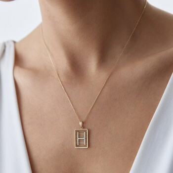 Izgara Taşlı Harf Kolye - Nüans