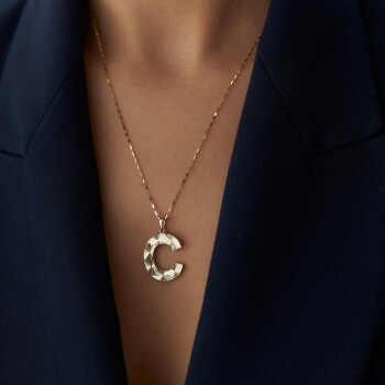 Kalemli İşlemeli Harf Kolye - Mazi