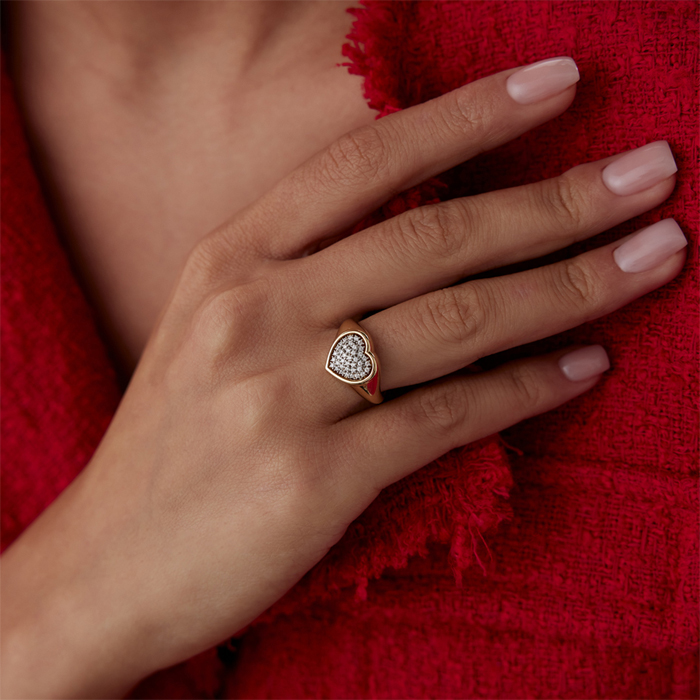 Kalp Çerçeve İçi Beyaz Taşlı Yüzük - Özer