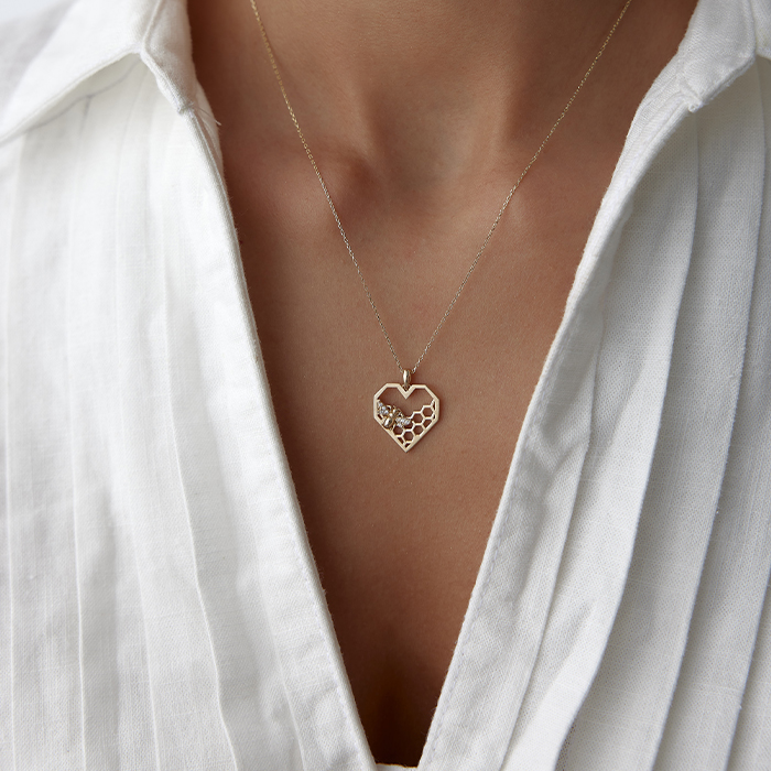 Kalp Petek Arı Kolye - Rayna (1)