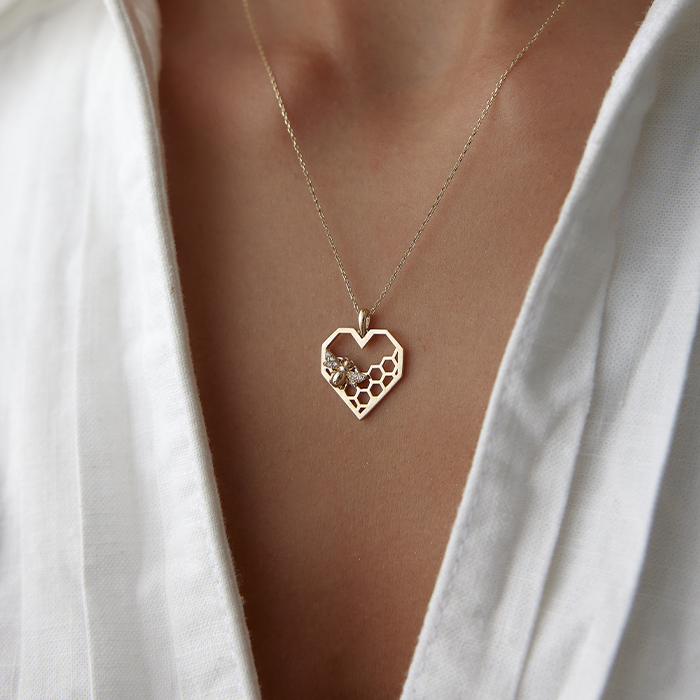 Kalp Petek Arı Kolye - Rayna