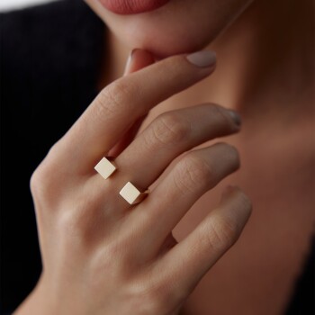 Kare Mıknatıs Yüzük - Rayna
