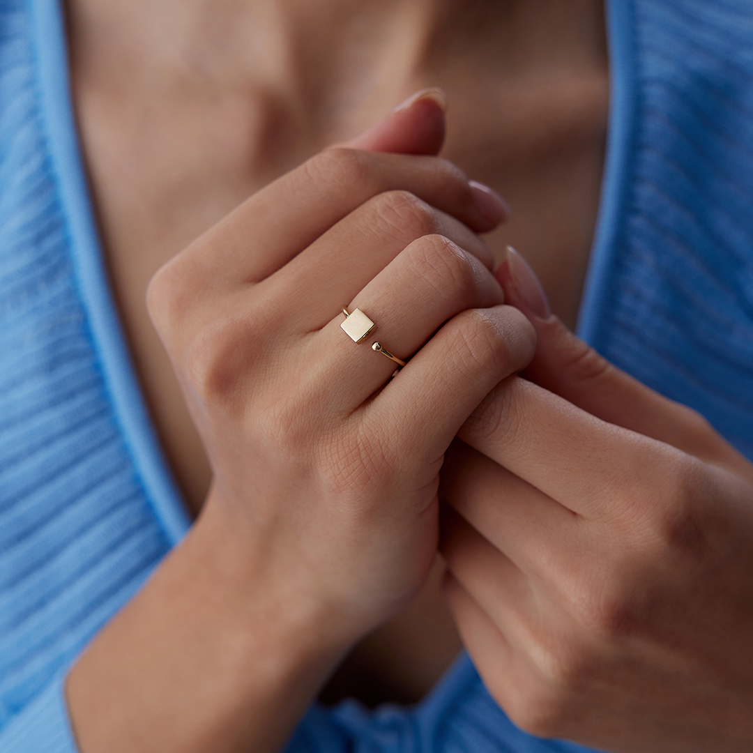 Kare Plakalı Kavuşan Yüzük - 2