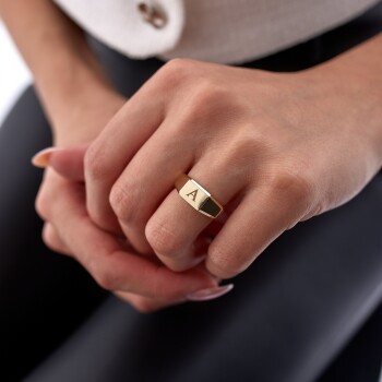 Kare Şovalye Harf Yüzük - Rayna