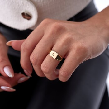 Kare Şovalye Harf Yüzük - Rayna (1)