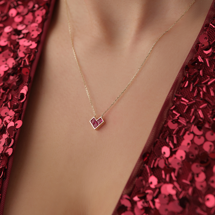 Kırmızı Taşlı Kalpli Love Altın Kolye - Cemart (1)