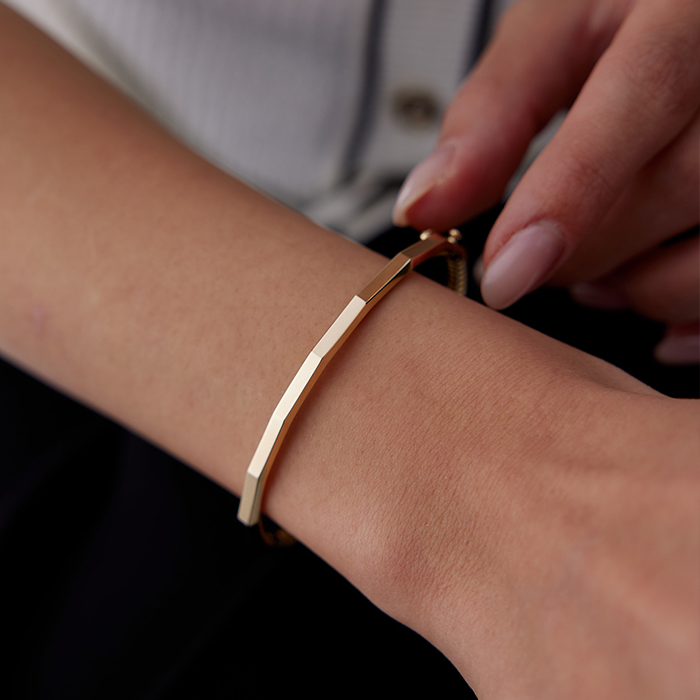 Köşeli Kelepçe - Mamuş (1)