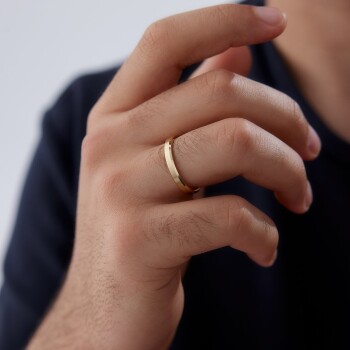 Köşeli Ortası Mat Erkek Alyans - Tülay Alyans (1)