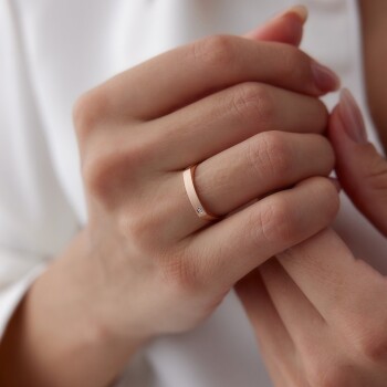 Köşeli Plaka Kadın Alyans - Tülay Alyans