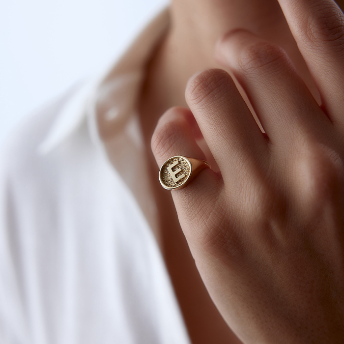 Kumlu Plaka Harf Yüzük - Melike (1)