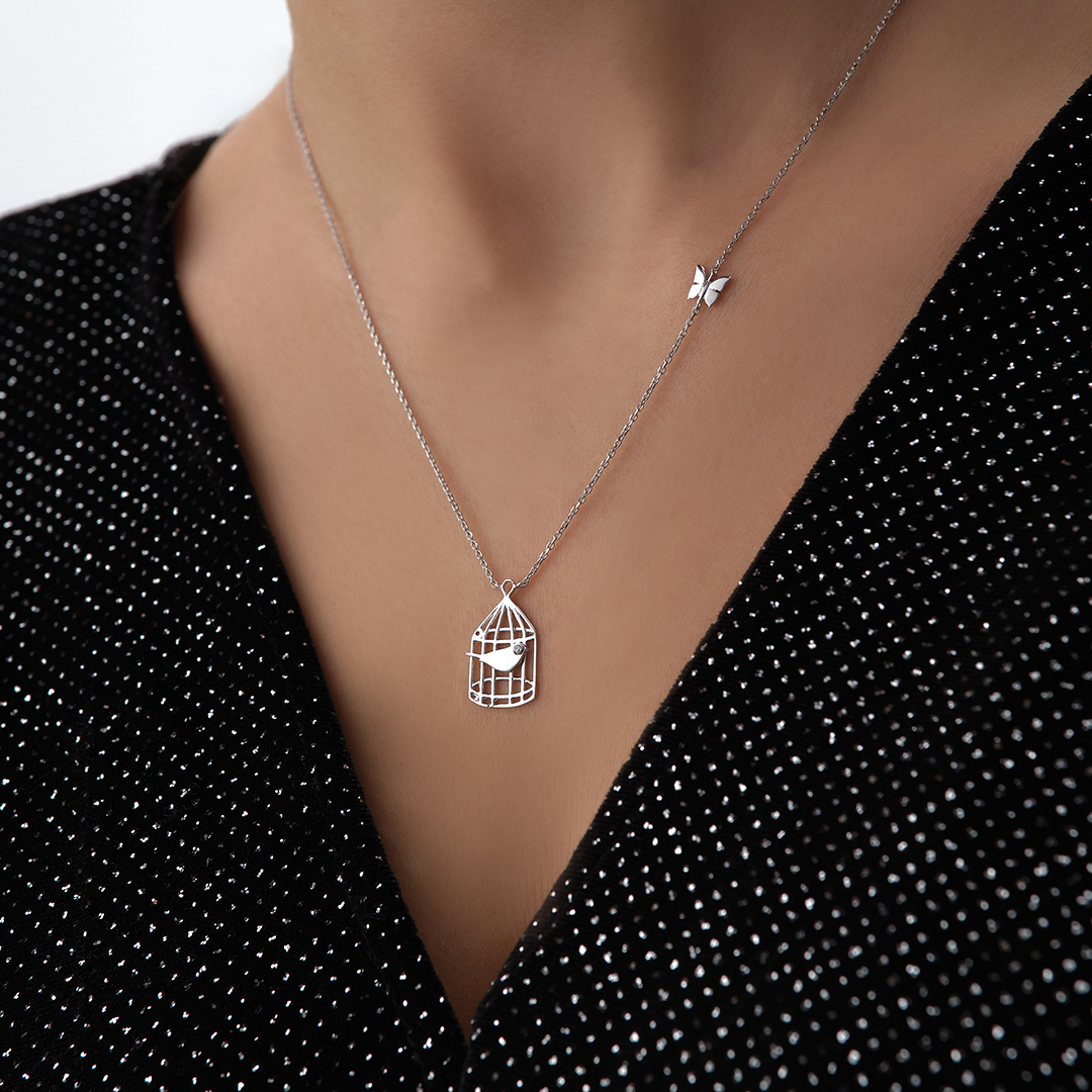 Kuş Kafesli Kelebek Figürlü Altın Kolye - 2