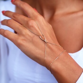 Lades Şahmeran - Rayna