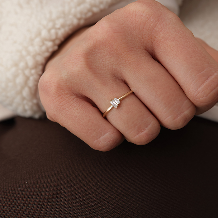 Minimal Baget Taşlı İnce Altın Yüzük - Cemart