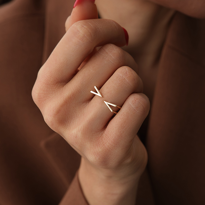 Minimal Chevron Altın Yüzük - Arden (1)